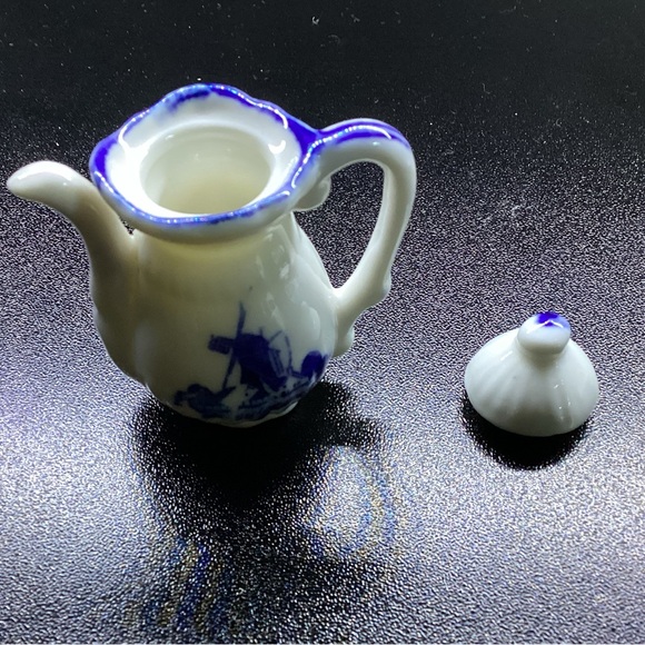Unknown Brand Miniature Ceramic Tea Set - Picture 5 of 7